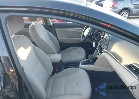 2019 Hyundai Elantra Se z USA, uszkodzony, nr VIN KMHD74LF2KU839059